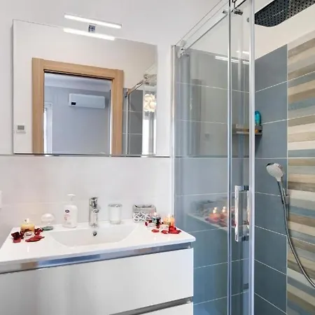 Ariston - Casino - Private Parking Glamour 1